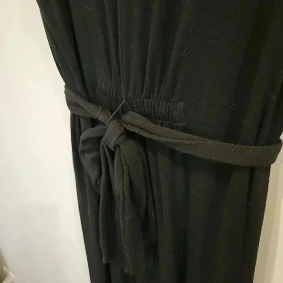 Alfani Black Maxi Dress in Medium cross over neck sleeveless chic look - Picture 5 of 6